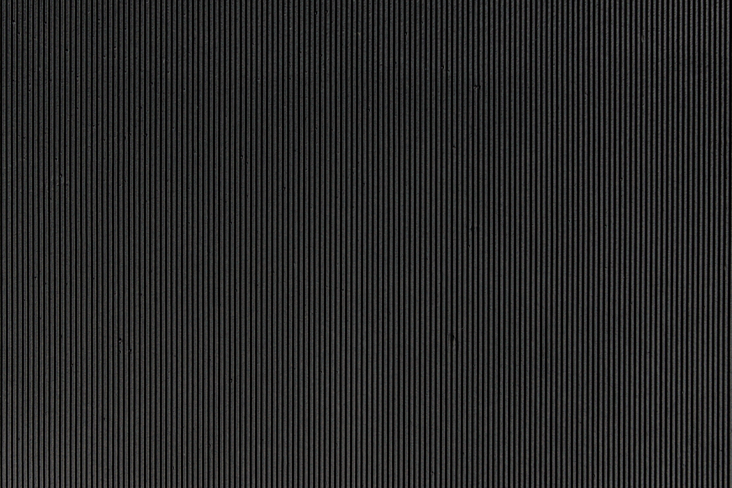 LAMINA MIL RAYAS NEGRA